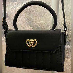 Black Heart Crossbody